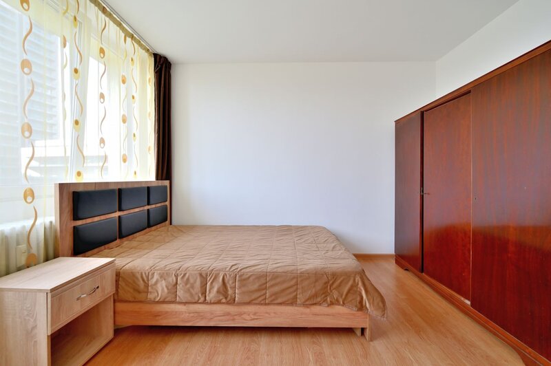 Maresal Averescu nr. 5, Ion Mihalache, Domenii, sector 1